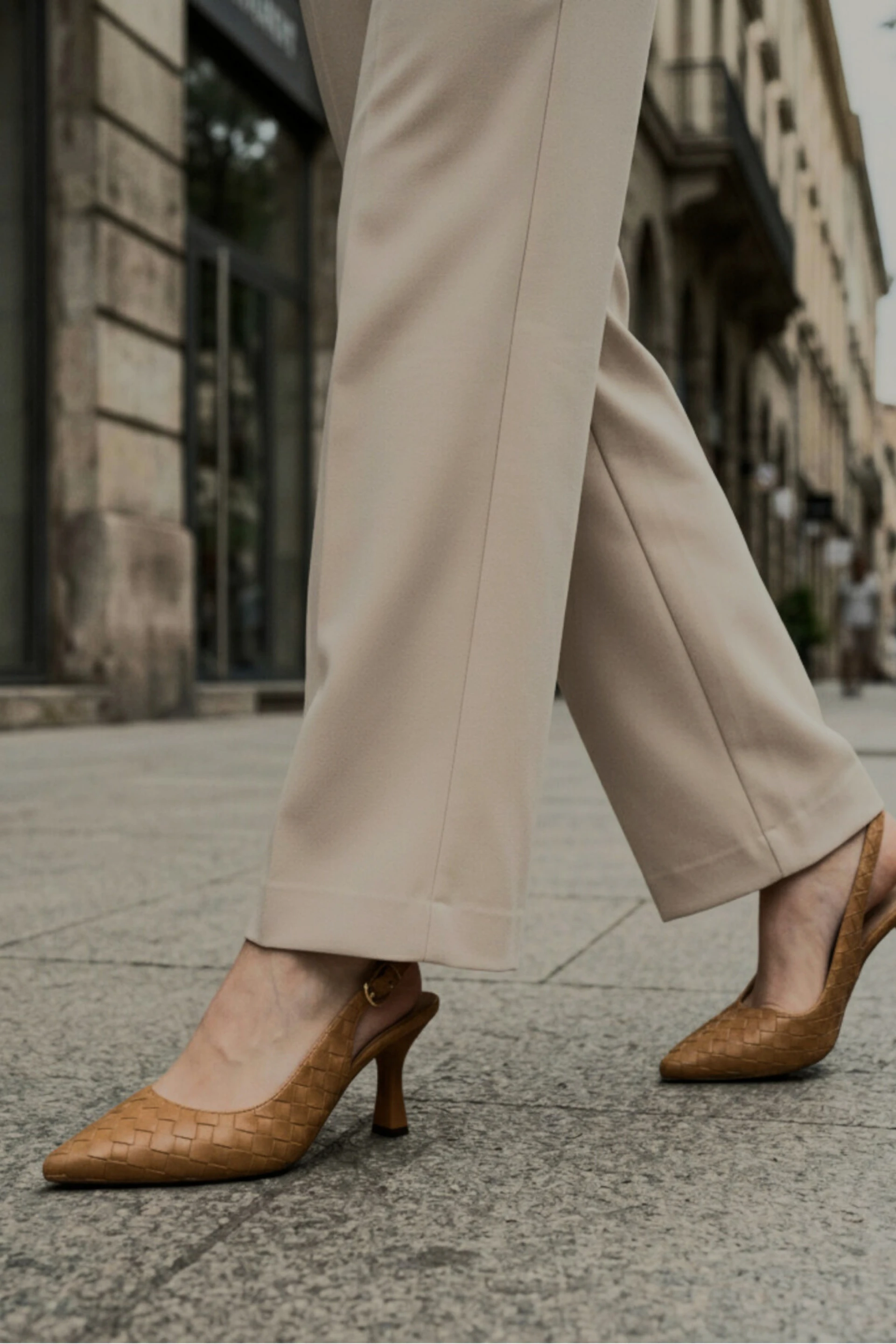 Perla Taba Örgü Sivri Burun Tokalı Slingback Topuklu Kadın Ayakkabısı